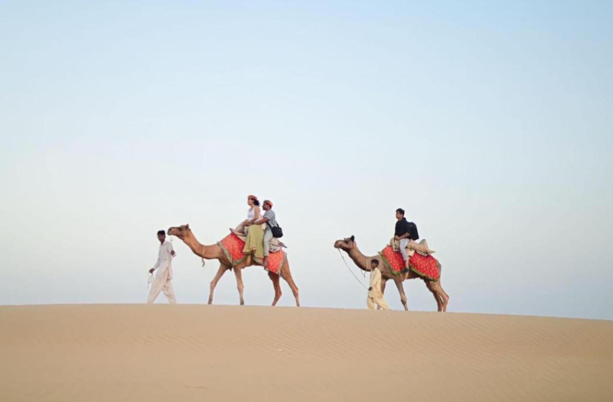 Hotel Ozaki Heritage Jaisalmer Bagian luar foto